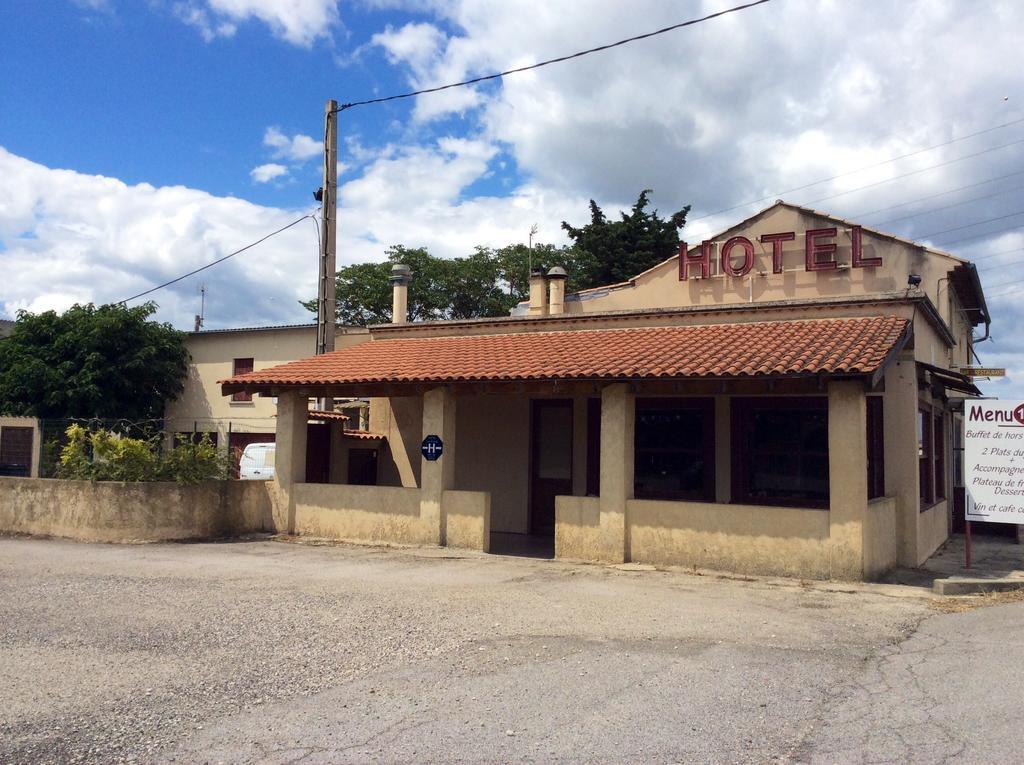 Le Relais Des Blaches Hotel Pierrelatte Kültér fotó