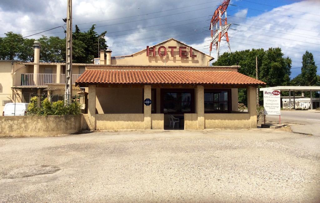 Le Relais Des Blaches Hotel Pierrelatte Kültér fotó