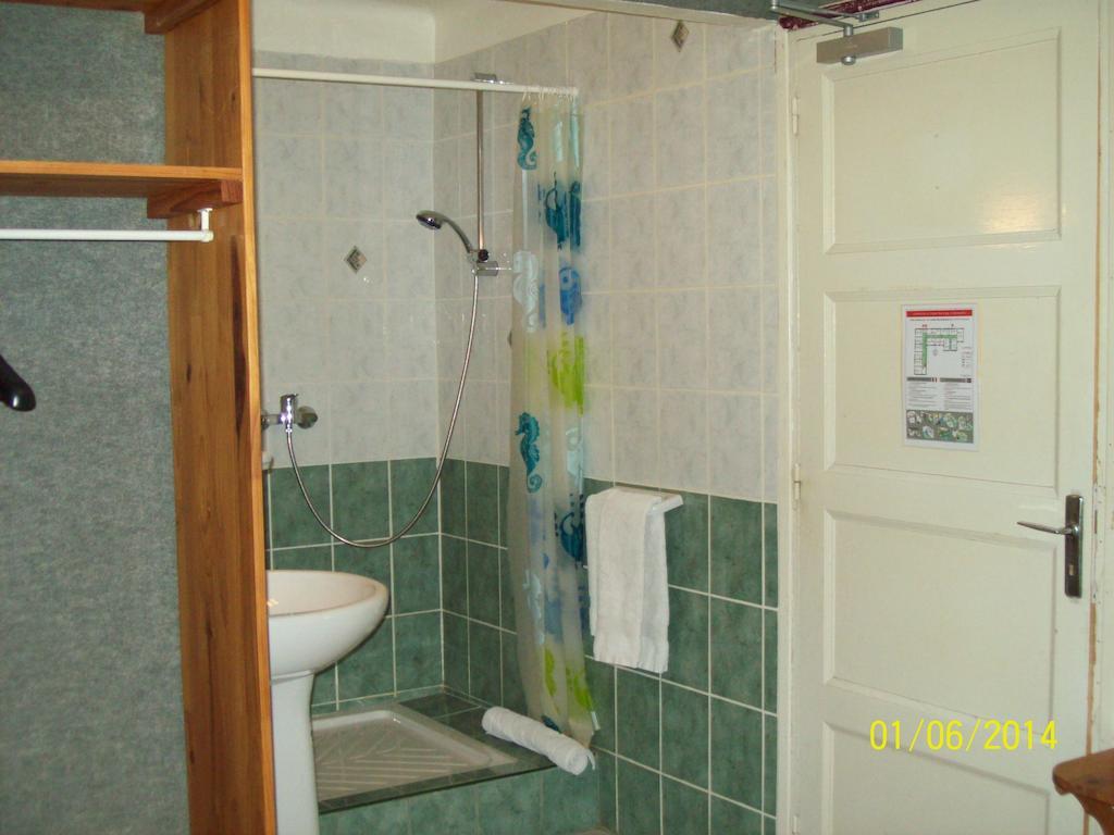 Le Relais Des Blaches Hotel Pierrelatte Szoba fotó