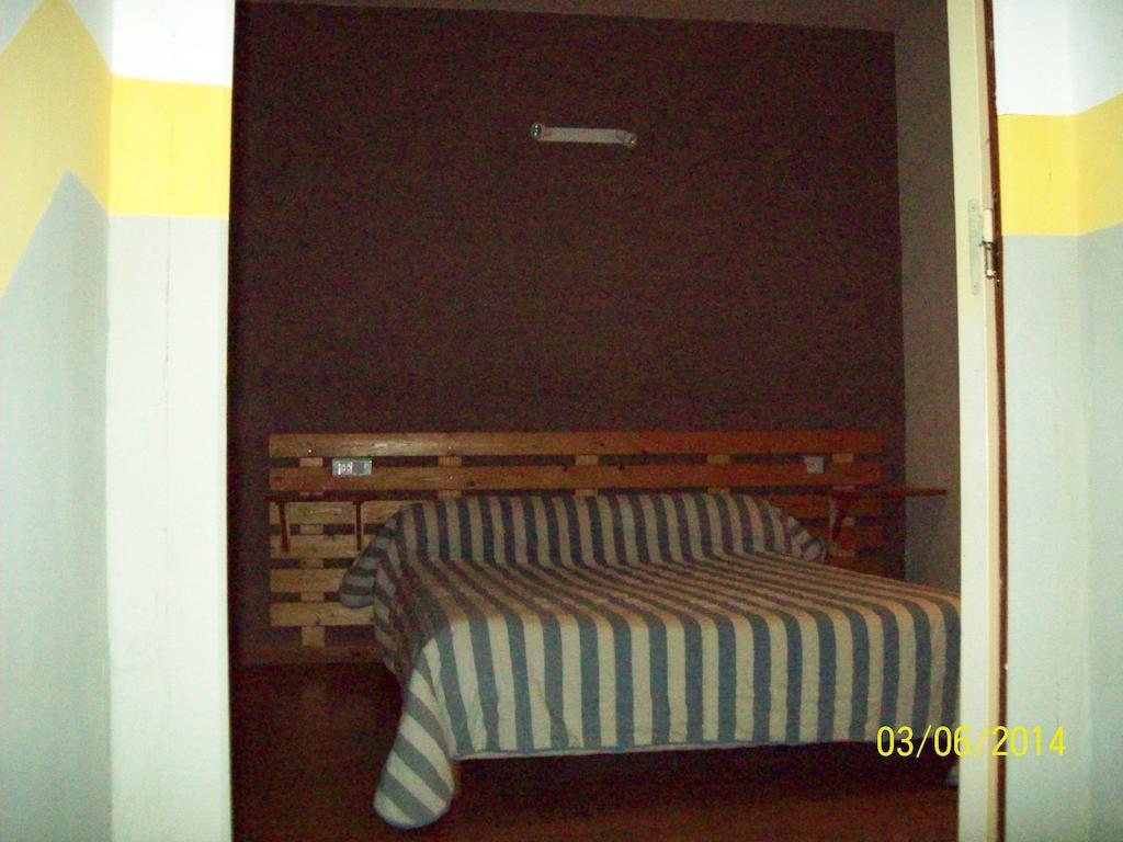 Le Relais Des Blaches Hotel Pierrelatte Szoba fotó